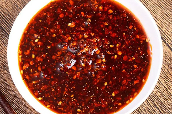 辣椒油弄到白衣服怎么洗 辣椒油洗不干凈怎么辦 辣椒油弄到白衣服怎么洗 辣椒油洗不干凈怎么辦