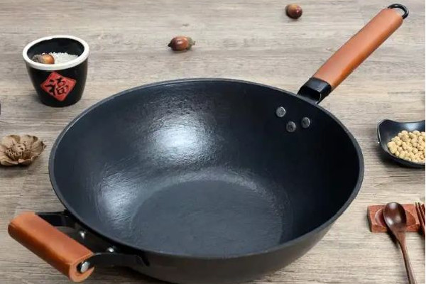 生鐵鍋和熟鐵鍋區(qū)別 生鐵鍋和熟鐵鍋哪個(gè)適合家用 生鐵鍋和熟鐵鍋區(qū)別 生鐵鍋和熟鐵鍋哪個(gè)適合家用