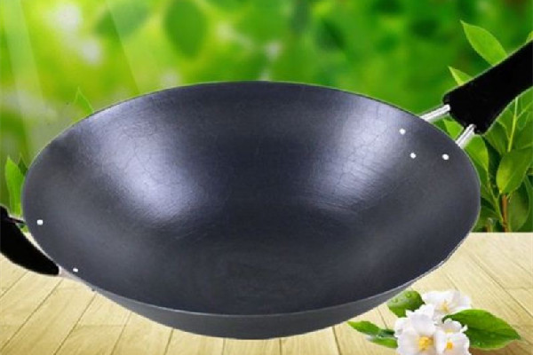 生鐵鍋開鍋的正確方法 生鐵鍋為什么要開鍋 生鐵鍋開鍋的正確方法 生鐵鍋為什么要開鍋