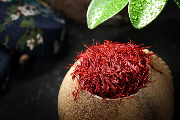 藏紅花不好喝怎么辦 藏紅花可以和蜂蜜一起泡水喝嗎 藏紅花不好喝怎么辦 藏紅花可以和蜂蜜一起泡水喝嗎
