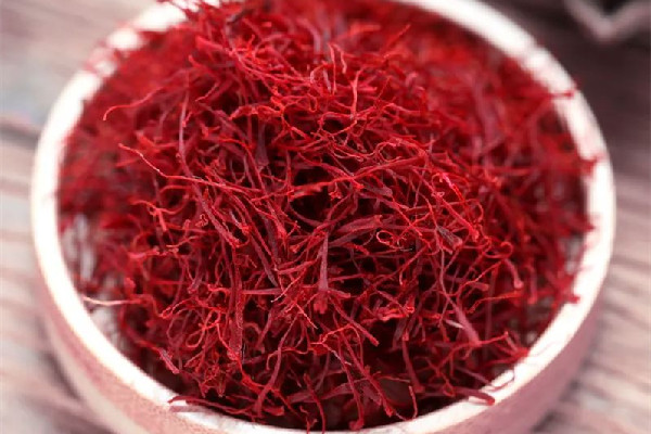 藏紅花喝多久可以停一下 藏紅花長期喝有沒有副作用 藏紅花喝多久可以停一下 藏紅花長期喝有沒有副作用