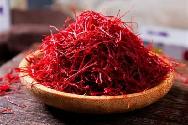 藏紅花可以催月經(jīng)嗎 藏紅花對女人有什么好處 藏紅花可以催月經(jīng)嗎 藏紅花對女人有什么好處