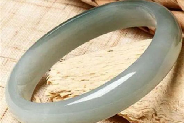 芙蓉種翡翠屬于什么檔次 芙蓉種翡翠多少錢(qián) 芙蓉種翡翠屬于什么檔次 芙蓉種翡翠多少錢(qián)