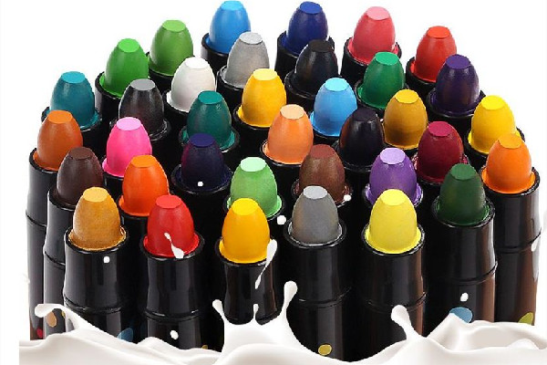 蠟筆和水彩筆哪個安全 蠟筆適合多大孩子 蠟筆和水彩筆哪個安全 蠟筆適合多大孩子