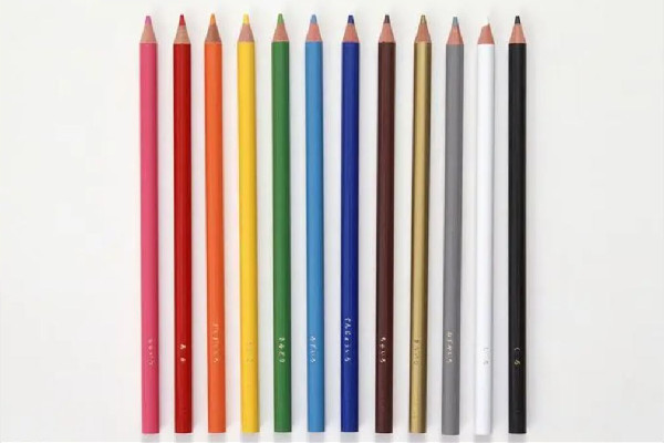 蠟筆和水彩筆哪個安全 蠟筆適合多大孩子 蠟筆和水彩筆哪個安全 蠟筆適合多大孩子