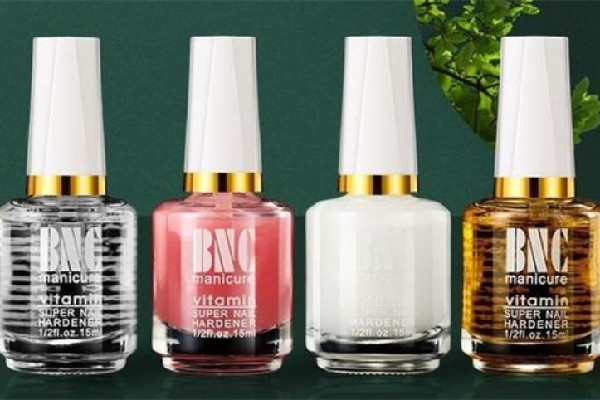 美甲營養(yǎng)油的正確用法 美甲營養(yǎng)油什么時候用 美甲營養(yǎng)油的正確用法 美甲營養(yǎng)油什么時候用