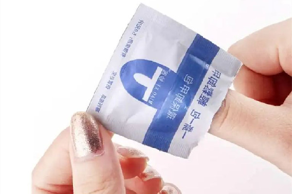 卸甲包對人體有害嗎 卸甲包對指甲傷害大嗎 卸甲包對人體有害嗎 卸甲包對指甲傷害大嗎