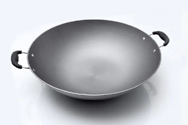 鑄鐵鍋有涂層好還是無(wú)涂層好 鑄鐵鍋有涂層和無(wú)涂層區(qū)別