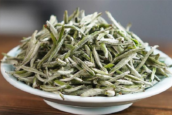 白毫銀針多少錢一斤2023年 白毫銀針屬于什么檔次 白毫銀針多少錢一斤2023年 白毫銀針屬于什么檔次