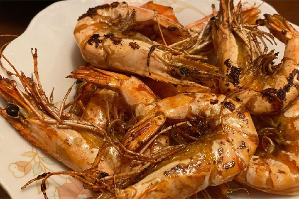 黑虎蝦要煮多久 黑虎蝦煮熟后什么顏色 黑虎蝦要煮多久 黑虎蝦煮熟后什么顏色