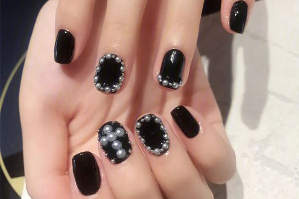 美甲建構(gòu)用什么膠 美甲建構(gòu)可以用什么膠代替 美甲建構(gòu)用什么膠 美甲建構(gòu)可以用什么膠代替