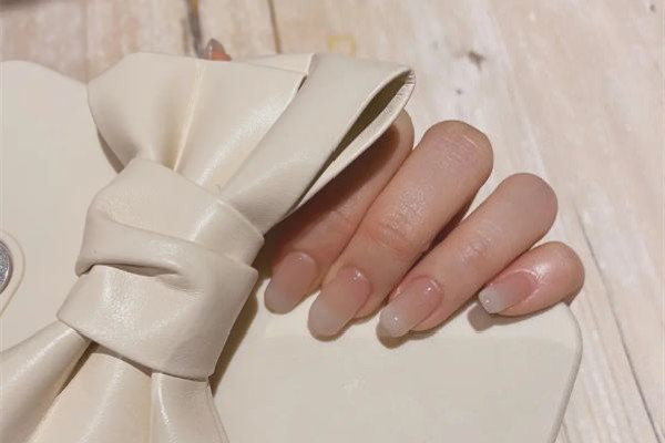 甲油膠縮膠是怎么回事 甲油膠縮膠怎么解決 甲油膠縮膠是怎么回事 甲油膠縮膠怎么解決