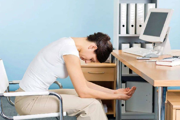 男子長期久坐后被診斷截癱 久坐腰疼怎么解決 男子長期久坐后被診斷截癱 久坐腰疼怎么解決