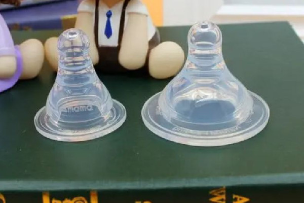 奶嘴可以和奶瓶一起煮嗎 奶嘴煮多久可以消毒 奶嘴可以和奶瓶一起煮嗎 奶嘴煮多久可以消毒