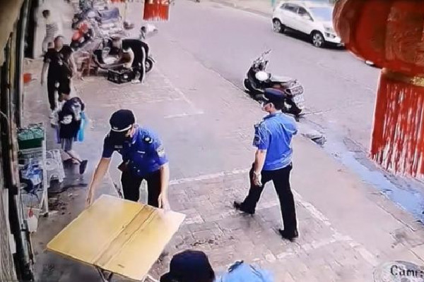 官方回應(yīng)城管收走孩子寫作業(yè)桌子 寫作業(yè)怎么集中注意力 官方回應(yīng)城管收走孩子寫作業(yè)桌子 寫作業(yè)怎么集中注意力