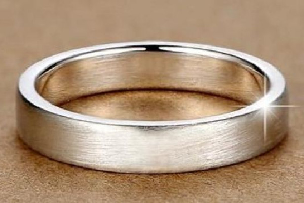 925銀和999銀區(qū)別 925銀和足銀區(qū)別 925銀和999銀區(qū)別 925銀和足銀區(qū)別