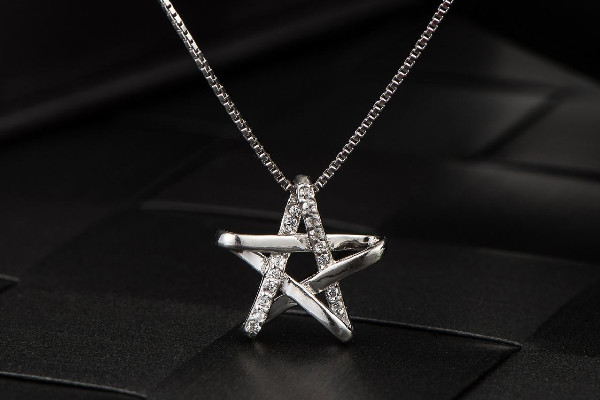 925銀和999銀區(qū)別 925銀和足銀區(qū)別 925銀和999銀區(qū)別 925銀和足銀區(qū)別