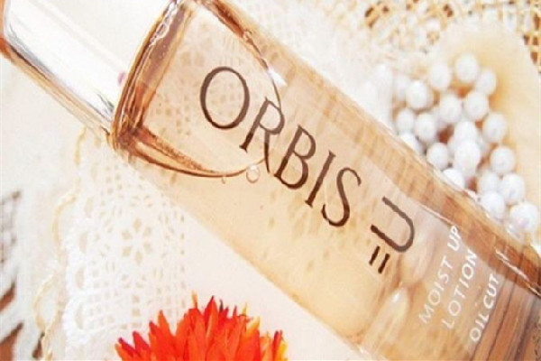 精華水有酒精味正常嗎 精華水適合什么膚質(zhì) 精華水有酒精味正常嗎 精華水適合什么膚質(zhì)