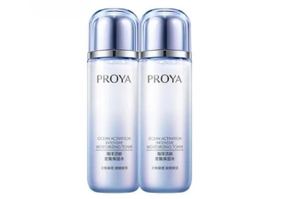 精華水要用化妝棉擦嗎 精華水用什么工具涂抹 精華水要用化妝棉擦嗎 精華水用什么工具涂抹