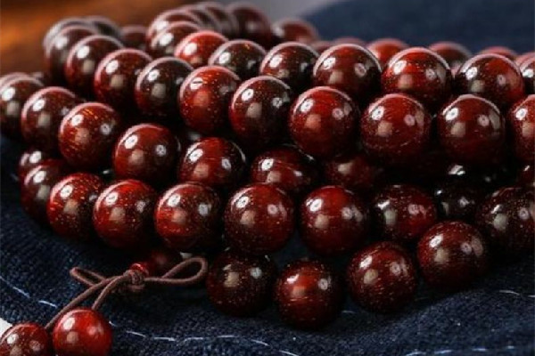 小葉紫檀手串是不是越重越好 小葉紫檀手串會(huì)沉水嗎 小葉紫檀手串是不是越重越好 小葉紫檀手串會(huì)沉水嗎