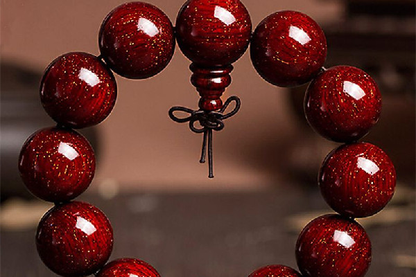 小葉紫檀手串是佛珠嗎 小葉紫檀手串有多少顆 小葉紫檀手串是佛珠嗎 小葉紫檀手串有多少顆