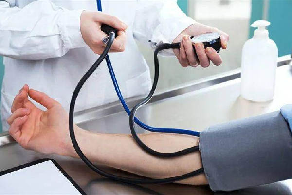 90后小伙以為健康體檢一身老年病 體檢的重要性 90后小伙以為健康體檢一身老年病 體檢的重要性