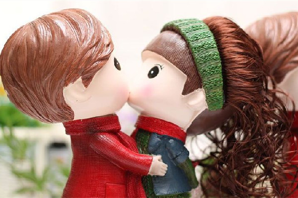 異地戀接吻神器你會買嗎 接吻代表什么 異地戀接吻神器你會買嗎 接吻代表什么