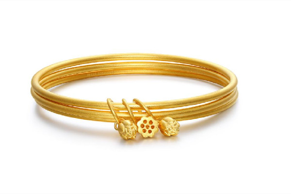 黃金手鐲有些劃痕正常嗎 黃金手鐲有劃痕怎么修復 黃金手鐲有些劃痕正常嗎 黃金手鐲有劃痕怎么修復