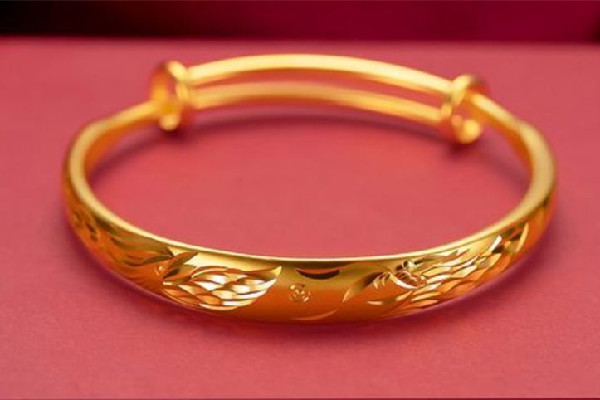 黃金手鐲怎么分辨真假 黃金手鐲有鋼印嗎 黃金手鐲怎么分辨真假 黃金手鐲有鋼印嗎