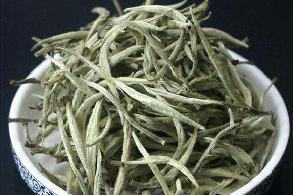 白牡丹茶放多久口感最好 白牡丹茶放多年還能喝嗎 白牡丹茶放多久口感最好 白牡丹茶放多年還能喝嗎