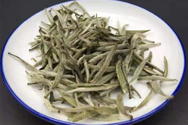 白牡丹茶的沖泡方法 白牡丹茶泡出來(lái)是什么樣子 白牡丹茶的沖泡方法 白牡丹茶泡出來(lái)是什么樣子