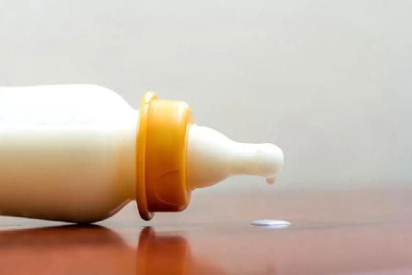 奶瓶買什么材質的好 奶瓶是玻璃的好還是ppsu的好 奶瓶買什么材質的好 奶瓶是玻璃的好還是ppsu的好