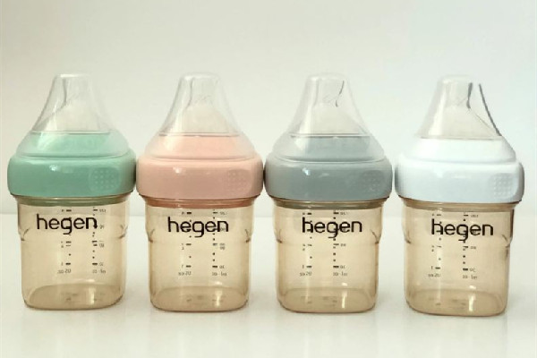 奶瓶喂養(yǎng)的正確姿勢 奶瓶可以用到幾歲 奶瓶喂養(yǎng)的正確姿勢 奶瓶可以用到幾歲