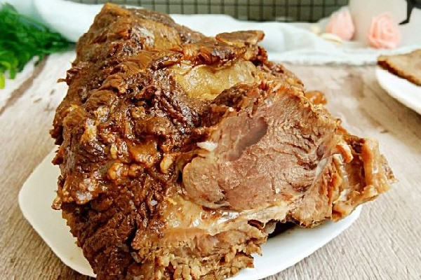 醬牛肉用生抽還是老抽 醬牛肉要用黃豆醬嗎 醬牛肉用生抽還是老抽 醬牛肉要用黃豆醬嗎