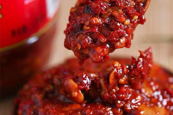 豆瓣醬要先炒嗎 豆瓣醬為什么要炒出紅油 豆瓣醬要先炒嗎 豆瓣醬為什么要炒出紅油