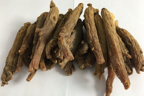 紅參的功效和作用 紅參是補(bǔ)氣還是補(bǔ)血 紅參的功效和作用 紅參是補(bǔ)氣還是補(bǔ)血