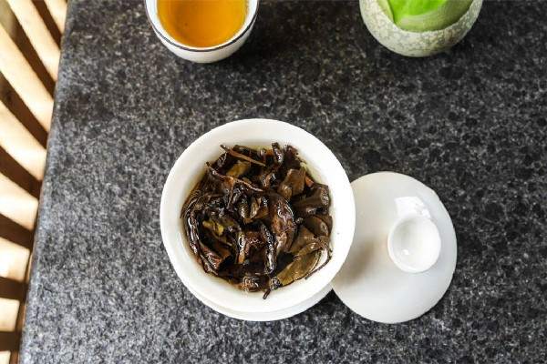 老白茶一次放多少克合適 老白茶第一泡要倒掉嗎 老白茶一次放多少克合適 老白茶第一泡要倒掉嗎