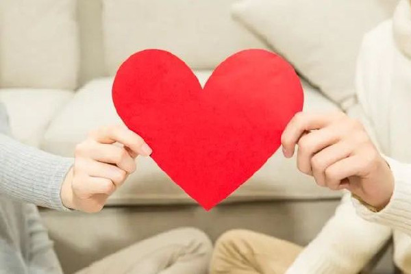 委員建議年輕人樹立正確婚育觀 婚姻觀包括哪些方面 委員建議年輕人樹立正確婚育觀 婚姻觀包括哪些方面