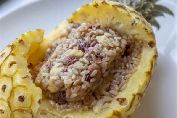 菠蘿飯怎么做好吃又簡單 菠蘿飯的營養(yǎng)價值 菠蘿飯怎么做好吃又簡單 菠蘿飯的營養(yǎng)價值