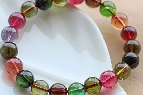 碧璽有收藏的價值嗎 碧璽什么樣子的值錢 碧璽有收藏的價值嗎 碧璽什么樣子的值錢