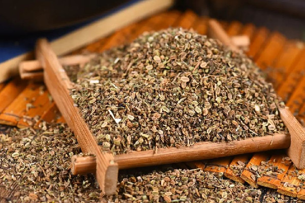 蛇床子的功效和作用 蛇床子可以治療濕疹嗎 蛇床子的功效和作用 蛇床子可以治療濕疹嗎