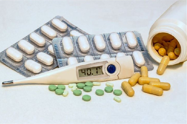 全國發(fā)熱門診就診人數(shù)上升 發(fā)熱吃什么藥片可以退熱 全國發(fā)熱門診就診人數(shù)上升 發(fā)熱吃什么藥片可以退熱