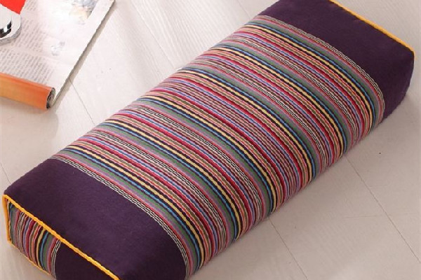 蕎麥枕頭的功效和作用 蕎麥枕頭可以治療頸椎病嗎 蕎麥枕頭的功效和作用 蕎麥枕頭可以治療頸椎病嗎