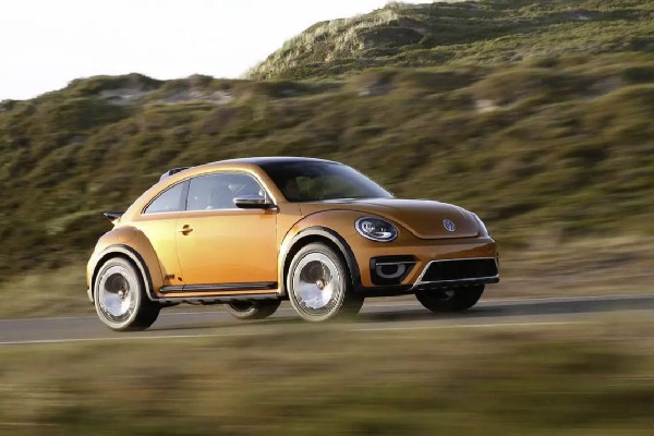 促銷潮蔓延!汽車全面降價已來臨 汽車買電動的還是燃油的好 促銷潮蔓延!汽車全面降價已來臨 汽車買電動的還是燃油的好