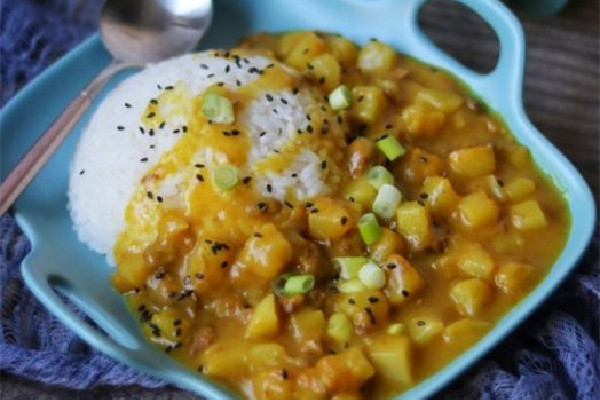 咖喱放多了怎么補(bǔ)救 咖喱要放冰箱嗎 咖喱放多了怎么補(bǔ)救 咖喱要放冰箱嗎