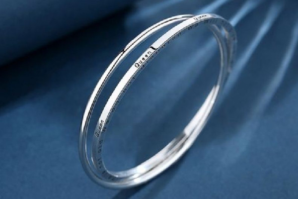 銀手鐲怎么測量圈口 銀手鐲買大了怎么弄小一圈呢 銀手鐲怎么測量圈口 銀手鐲買大了怎么弄小一圈呢