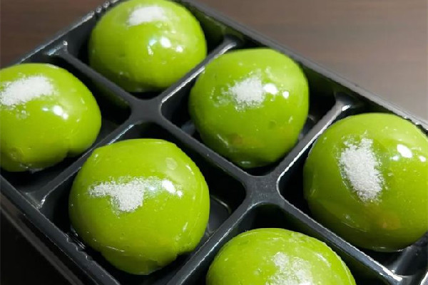 青團(tuán)可以用菠菜汁做嗎 青團(tuán)可以用什么代替艾草 青團(tuán)可以用菠菜汁做嗎 青團(tuán)可以用什么代替艾草