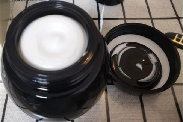 赫蓮娜面霜可以單獨使用嗎 赫蓮娜面霜怎么用教程 赫蓮娜面霜可以單獨使用嗎 赫蓮娜面霜怎么用教程