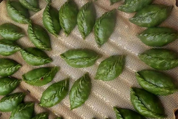 清明果是哪里的特產(chǎn) 清明果是青團(tuán)嗎 清明果是哪里的特產(chǎn) 清明果是青團(tuán)嗎