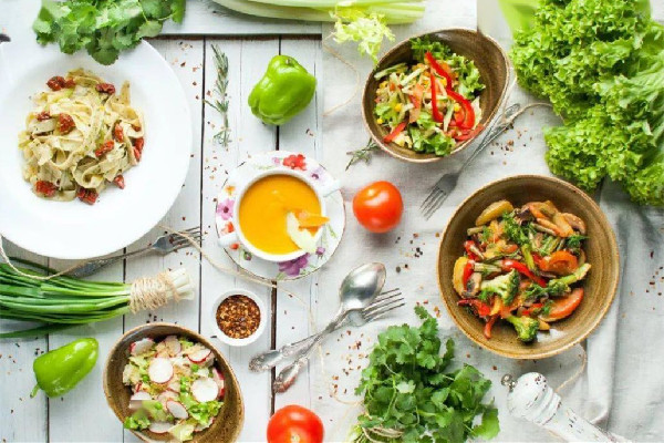 深圳一公司招聘要求員工吃素 吃素是指不吃哪些食物 深圳一公司招聘要求員工吃素 吃素是指不吃哪些食物